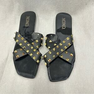 XOXO Jaylani gold pyramid stud black plastic jelly slide sandals size 10M NWOT